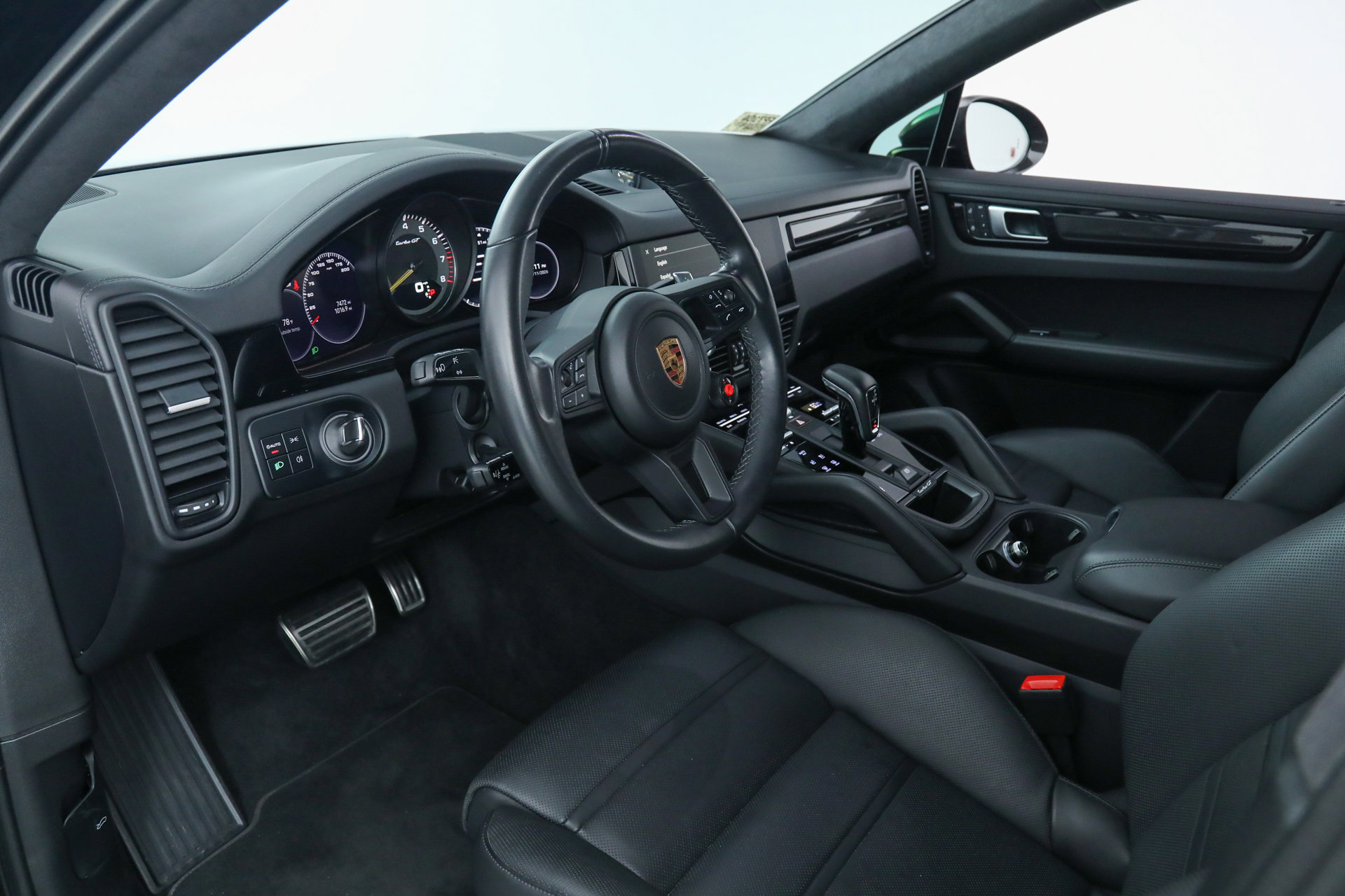 Used 2022 Porsche Cayenne Turbo GT image 22
