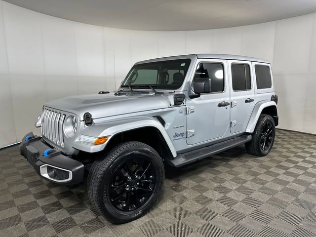 Used 2023 Jeep Wrangler Unlimited Sahara w/ Cold Weather Group AWD/4WD image 7