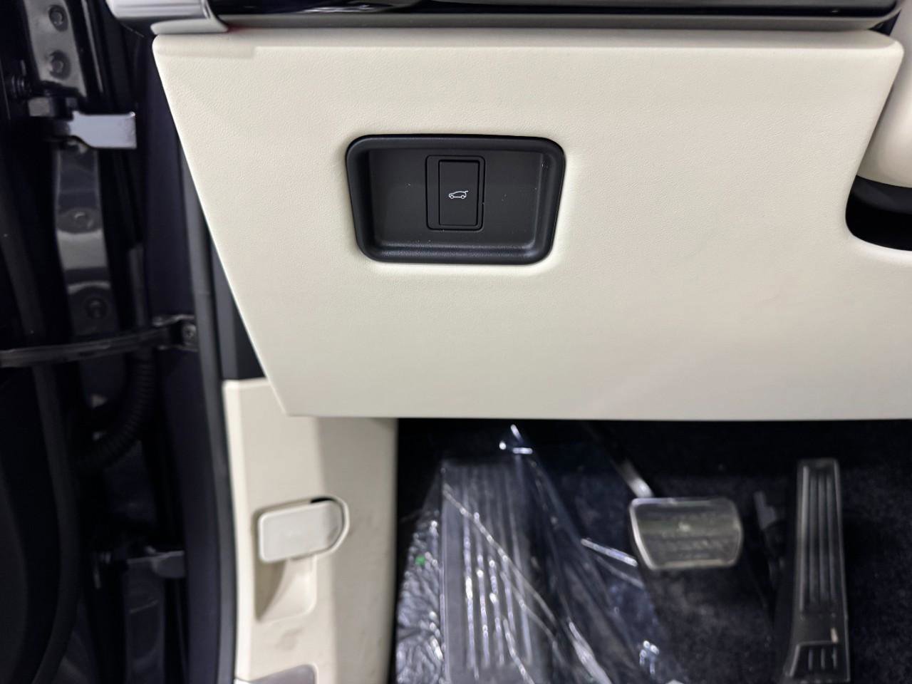 New 2026 Land Rover Range Rover Autobiography image 29