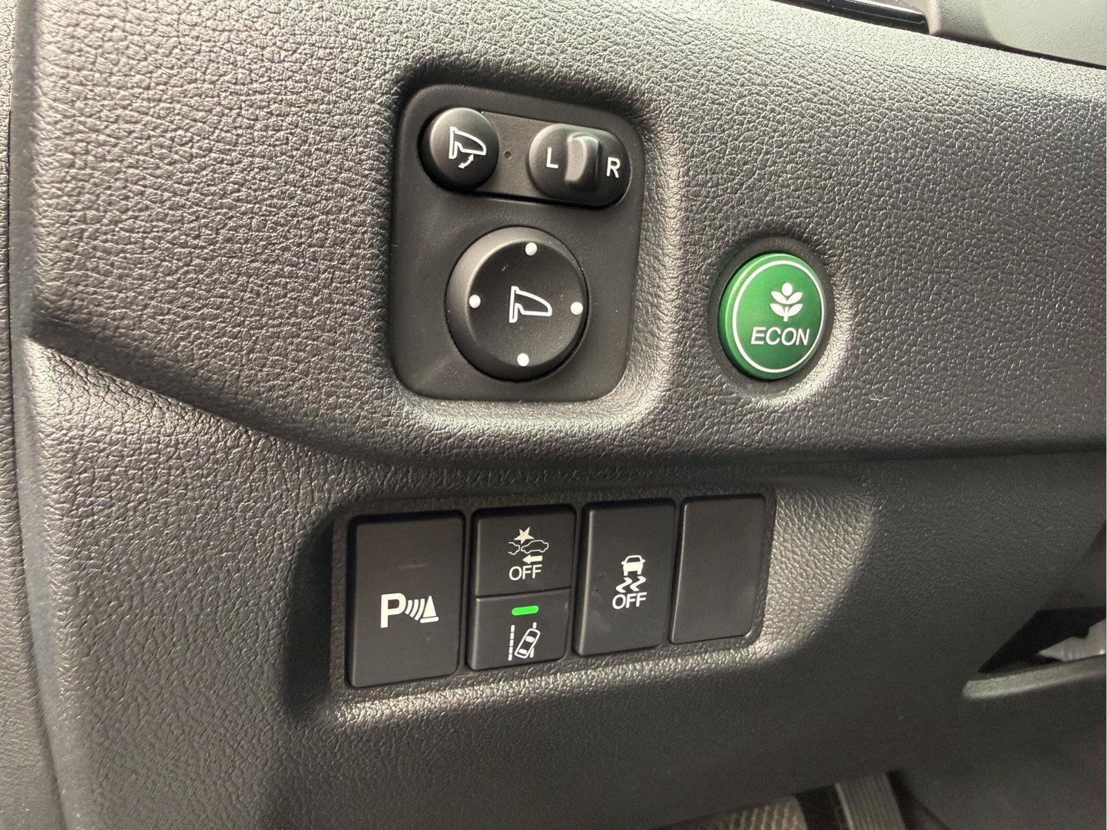 Used 2021 Honda Pilot Elite image 16