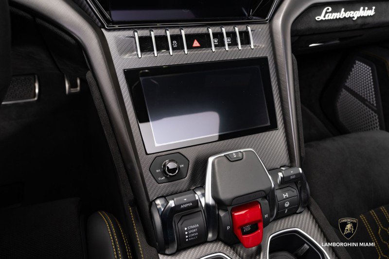 Used 2024 Lamborghini Urus Performante image 43