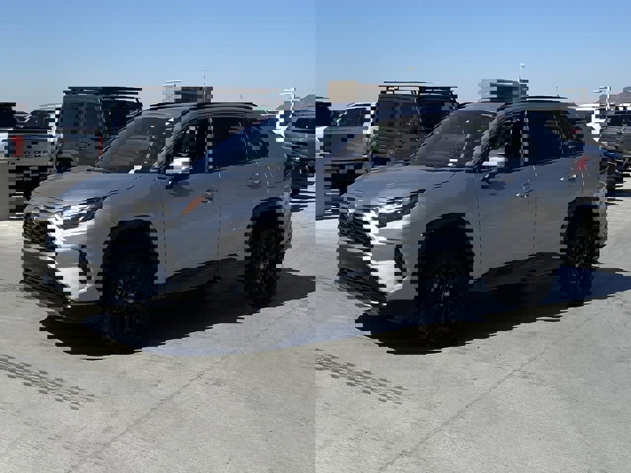 Used 2024 Toyota RAV4 SE w/ Convenience Package image 6