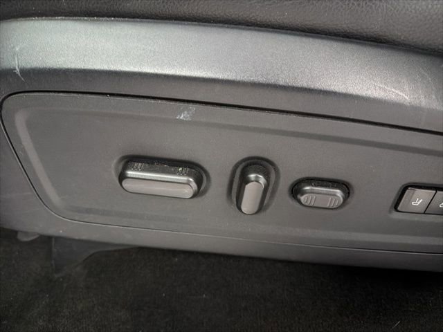 Used 2017 Lincoln Navigator L Reserve image 14