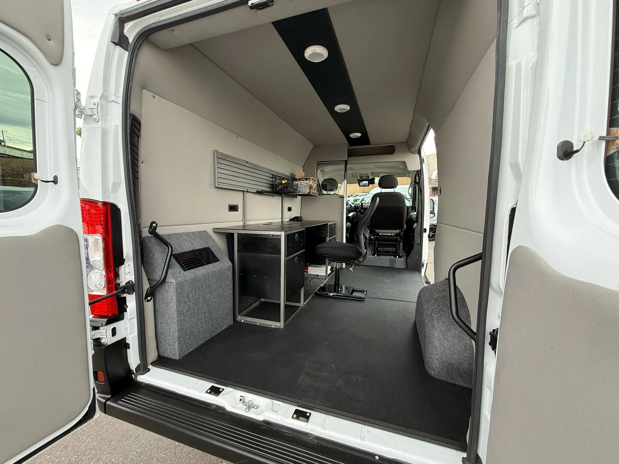 Used 2023 RAM ProMaster 1500 image 30