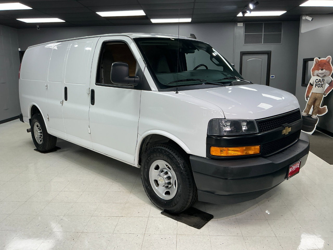 Used 2021 Chevrolet Express 3500 w/ Driver Convenience Package image 2