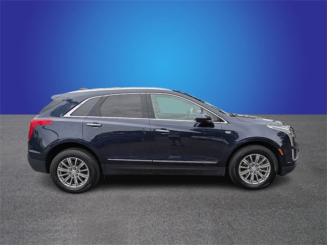 Used 2017 Cadillac XT5 Luxury w/ Driver Awareness Package image 6