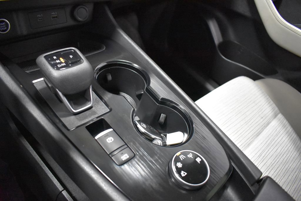 Certified 2023 Nissan Rogue SV image 17