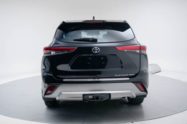 Used 2023 Toyota Highlander Platinum image 10