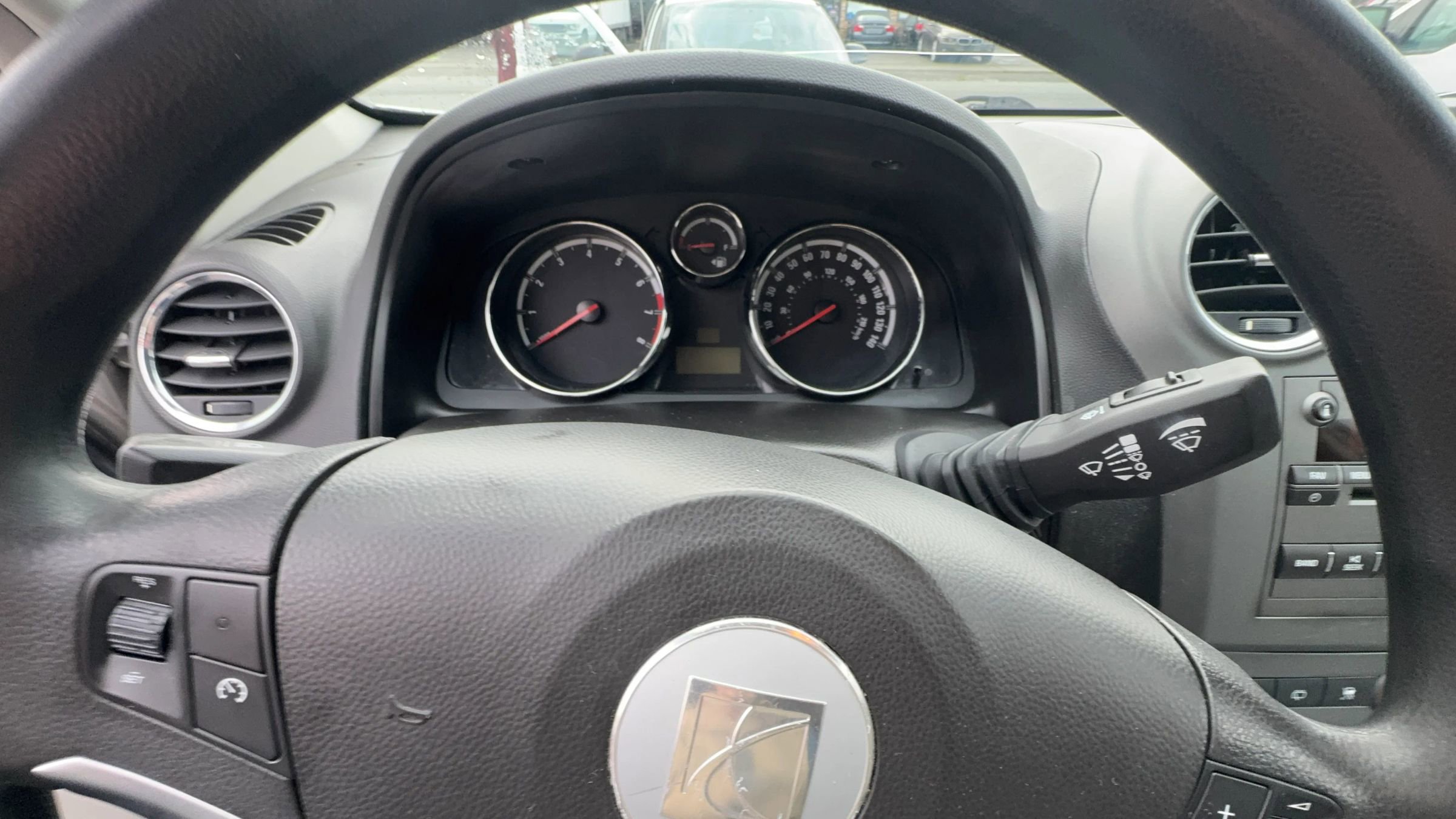 Used 2008 Saturn Vue XE image 11