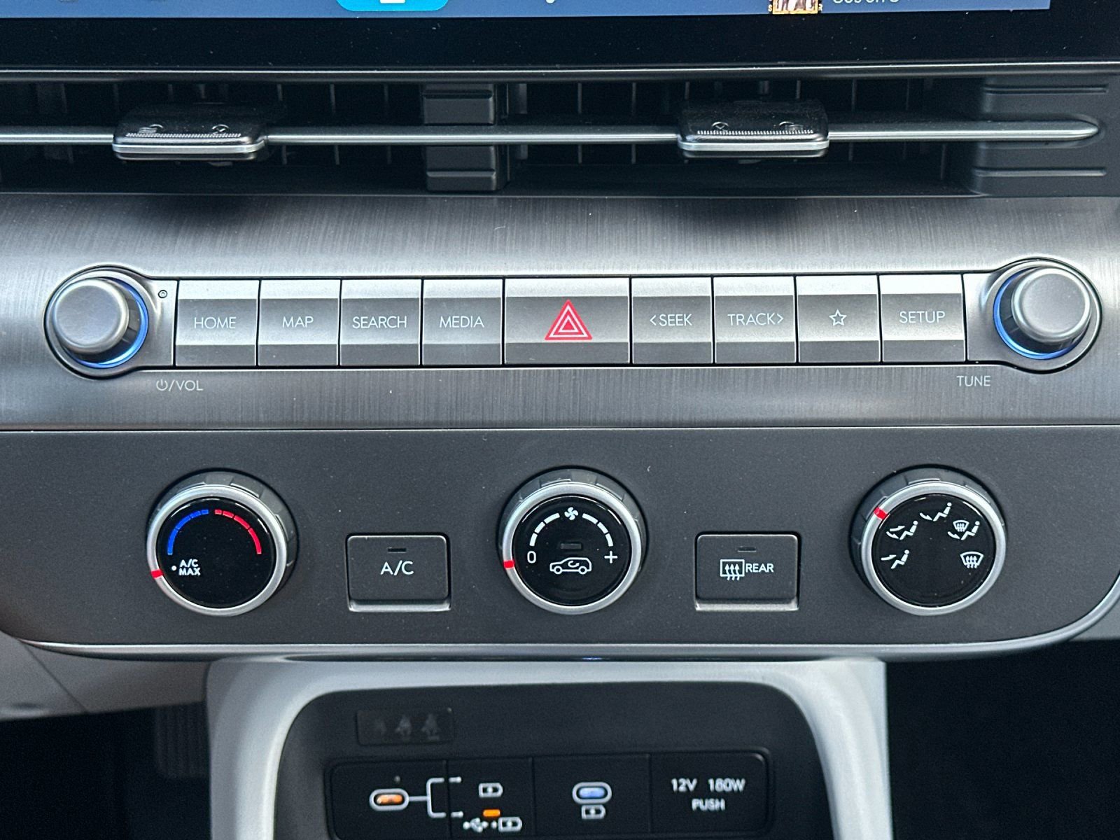 Certified 2025 Hyundai Kona SE AWD/4WD image 21