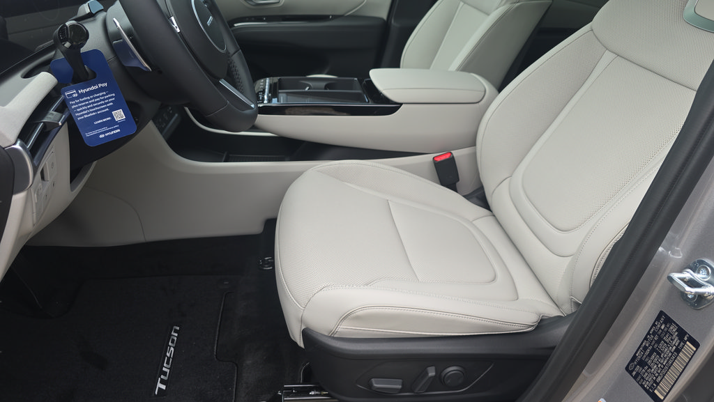 New 2026 Hyundai Tucson Limited AWD/4WD image 14