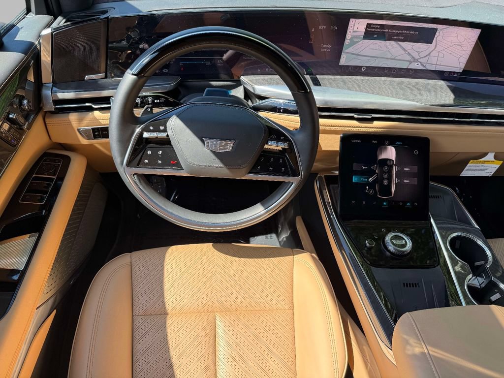 Used 2025 Cadillac Escalade IQ Luxury 2 AWD/4WD image 4