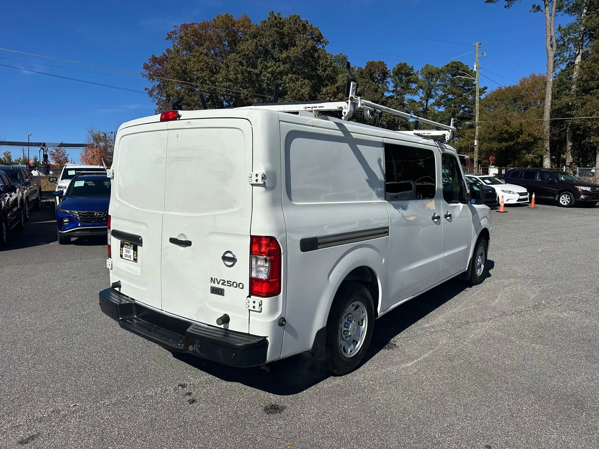 Used 2014 Nissan NV 2500 SV RWD image 6