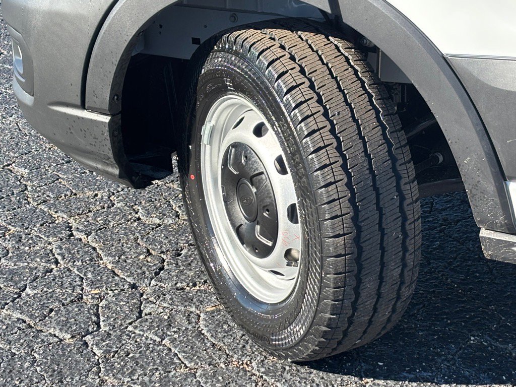 New 2026 Ford Transit 250 148 Medium Roof image 22