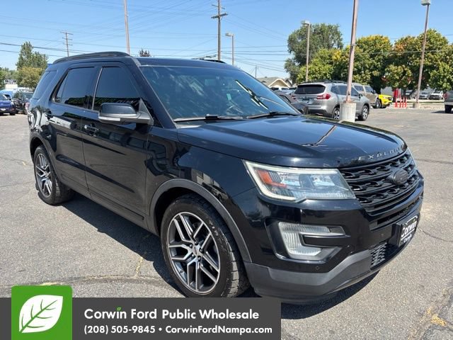 Used 2016 Ford Explorer Sport w/ Equipment Group 401A AWD/4WD image 3