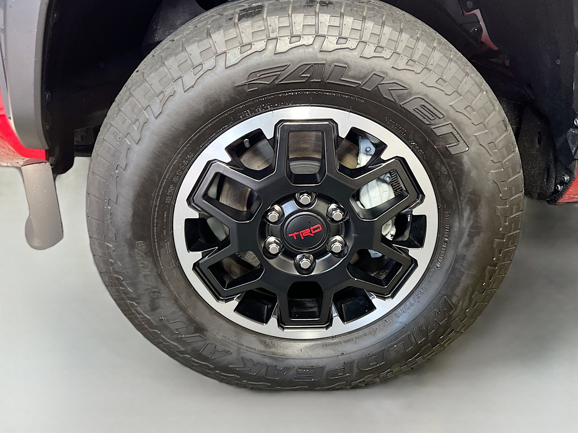 Used 2025 Toyota Tacoma TRD Off-Road AWD/4WD image 13