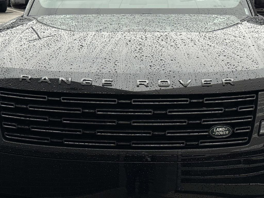 New 2026 Land Rover Range Rover SE image 10