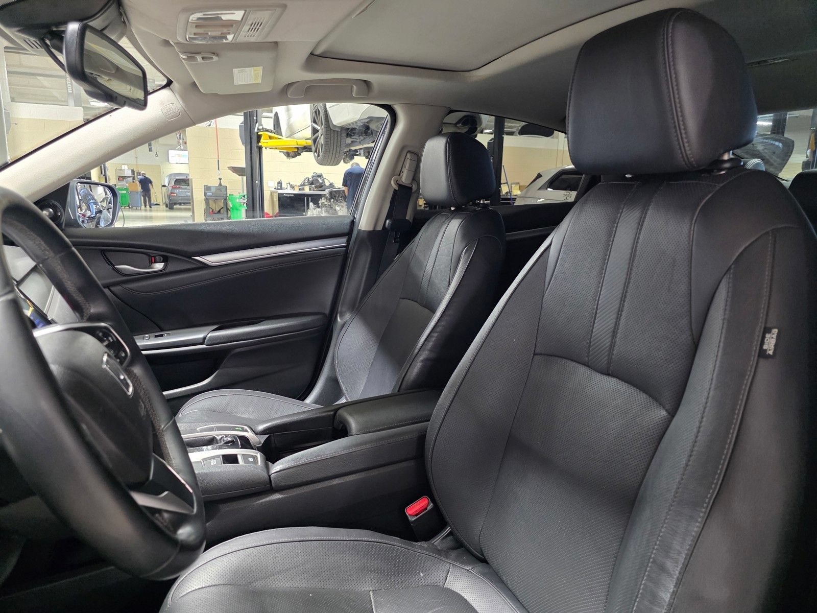 Used 2016 Honda Civic Touring image 22