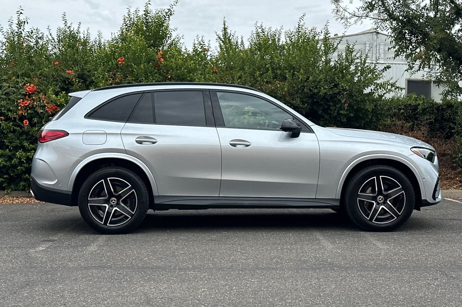 Certified 2026 Mercedes-Benz GLC 300 4MATIC image 2
