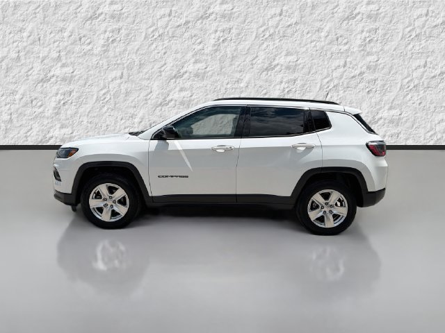 Used 2022 Jeep Compass Latitude AWD/4WD image 2
