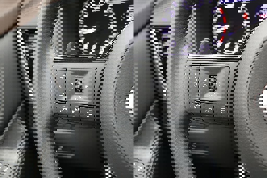 Used 2023 Nissan Rogue SV w/ SV Premium Package image 20