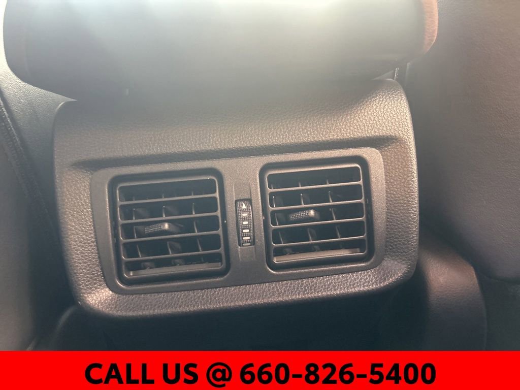 Used 2022 Toyota Venza Limited image 11