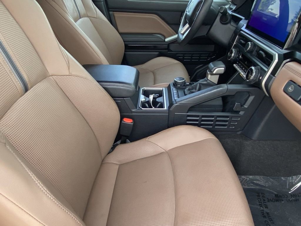 Certified 2025 Toyota 4Runner Limited image 17