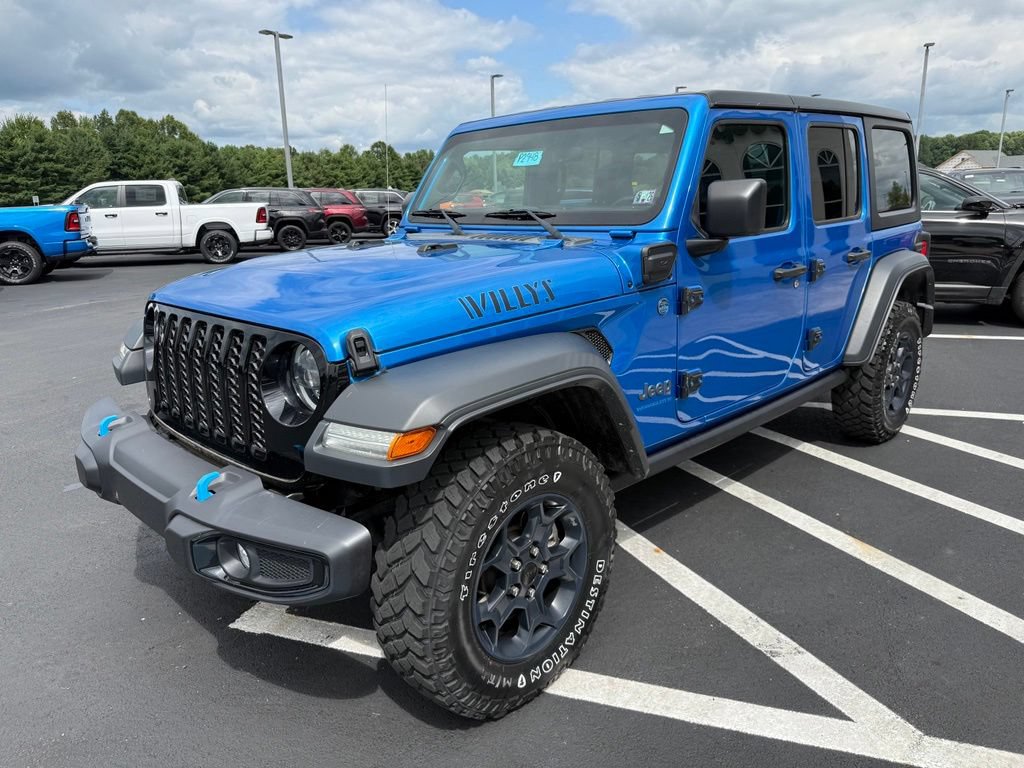 Used 2023 Jeep Wrangler Unlimited w/ Cold Weather Group AWD/4WD image 4
