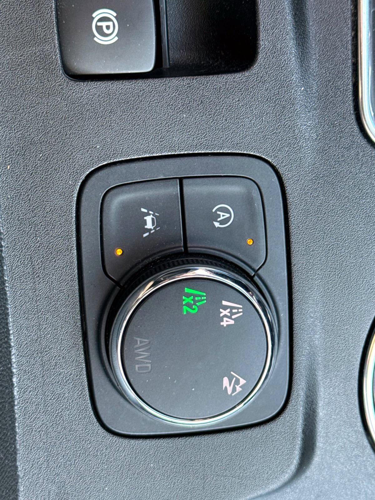 Certified 2023 Chevrolet Traverse LT image 20