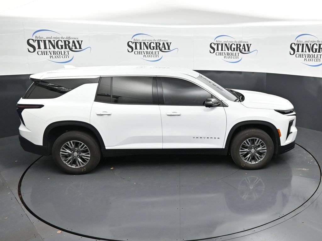 Certified 2024 Chevrolet Traverse LS FWD image 25
