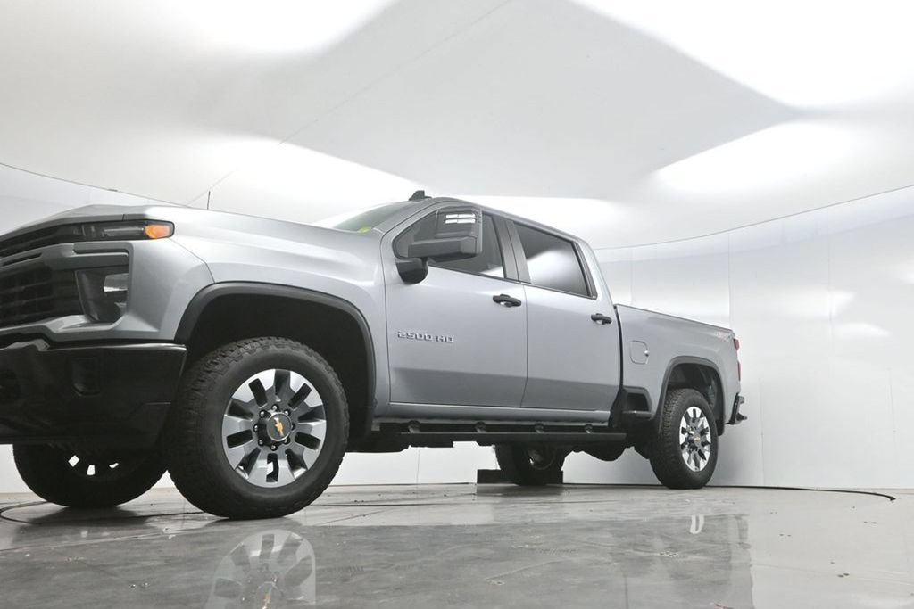 Used 2025 Chevrolet Silverado 2500 Custom w/ Custom Convenience Package AWD/4WD image 60