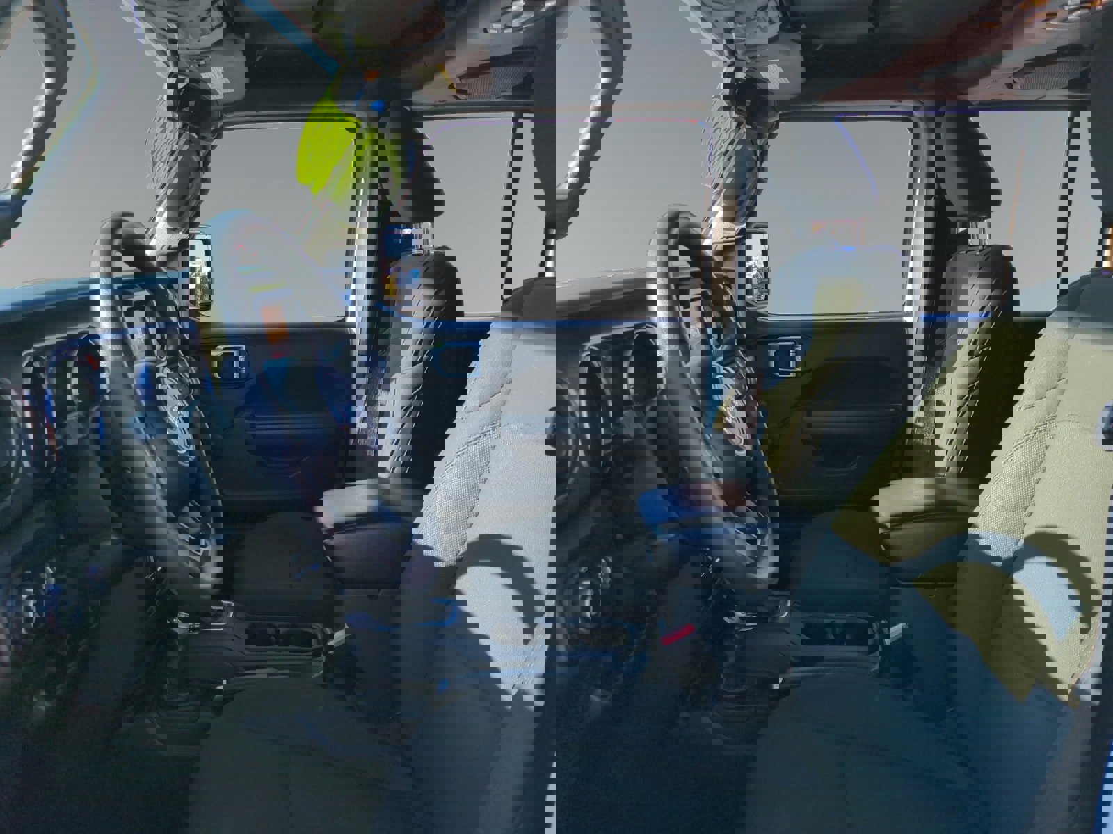 Used 2023 Jeep Gladiator Sport image 9