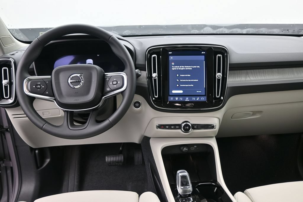 New 2026 Volvo XC40 B5 Plus w/ Protection Package Premier AWD/4WD image 12