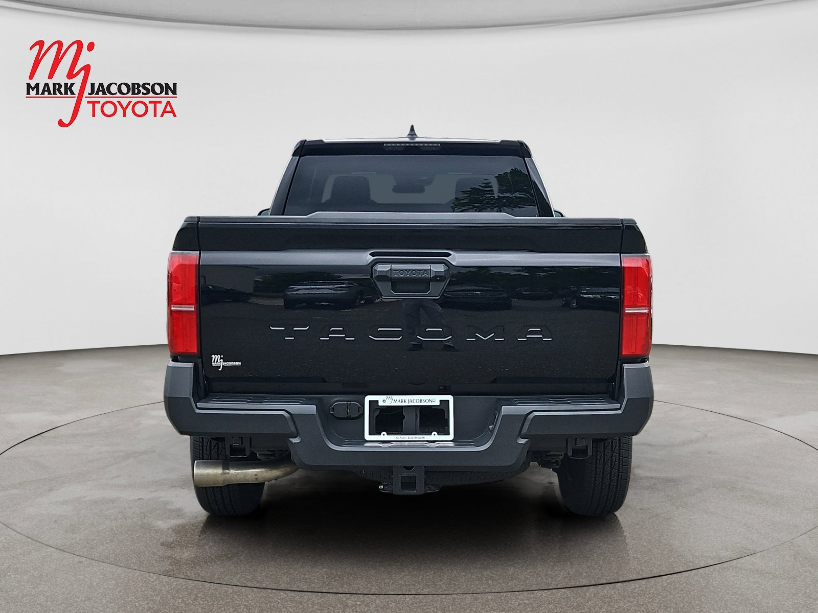 Used 2025 Toyota Tacoma SR w/ Towing Package RWD image 11