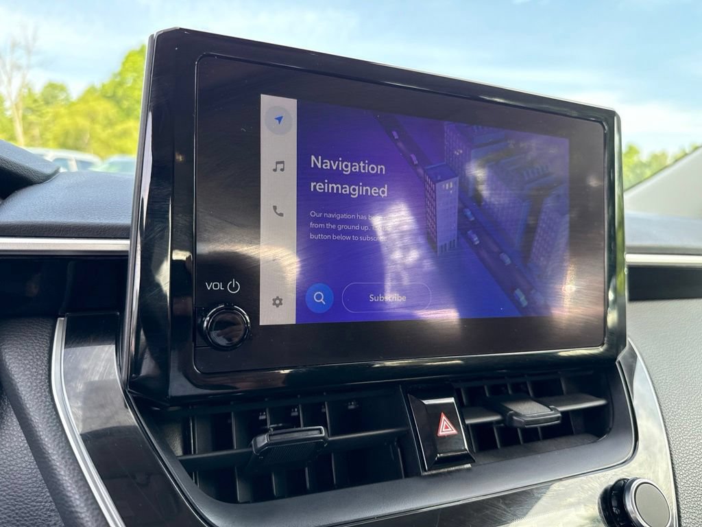 Used 2024 Toyota Corolla LE FWD image 32