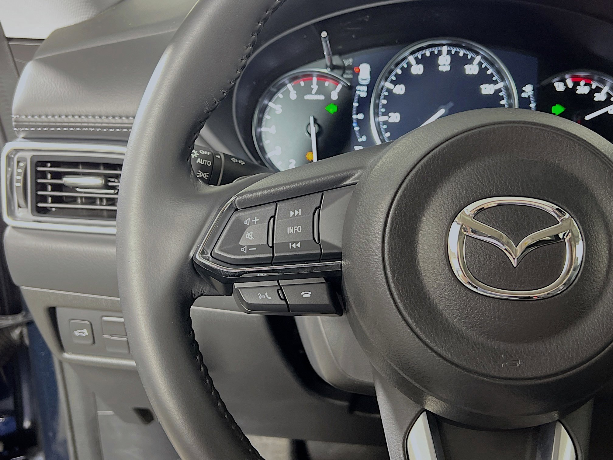 Used 2023 MAZDA CX-5 AWD 2.5 S w/ Premium Plus Pkg image 19