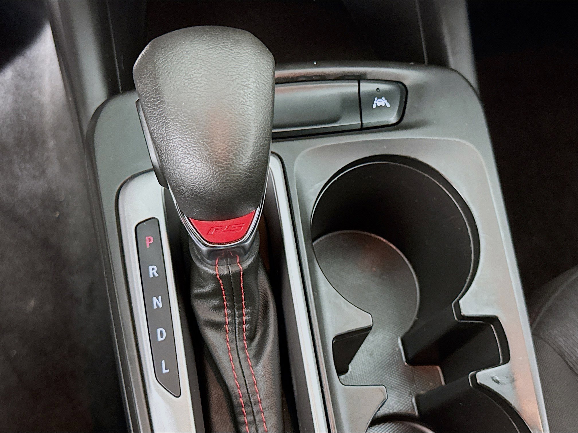 Used 2024 Chevrolet Trax RS w/ Sunroof Package FWD image 19