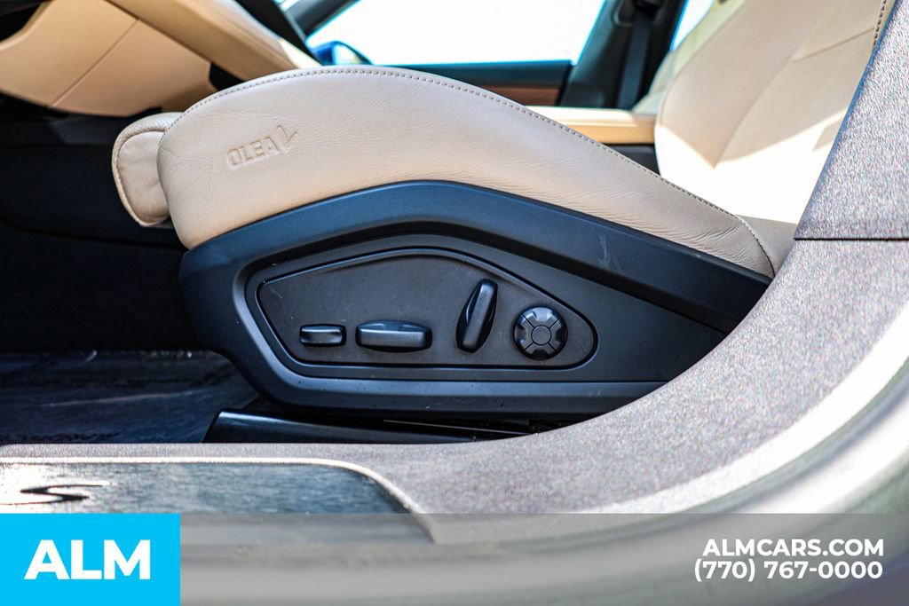 Used 2022 Porsche Taycan 4S image 25