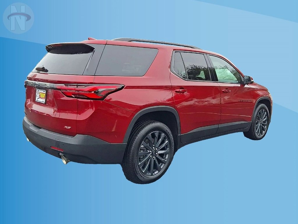 Used 2023 Chevrolet Traverse RS image 8