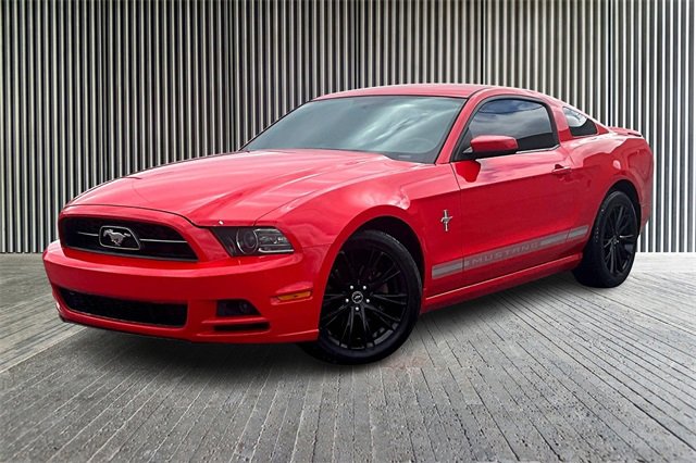 Used 2013 Ford Mustang Premium video 1
