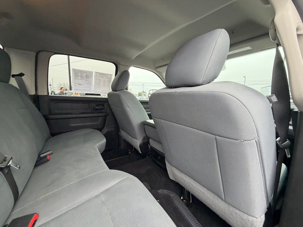 Used 2018 RAM 2500 Tradesman w/ Chrome Appearance Group image 26