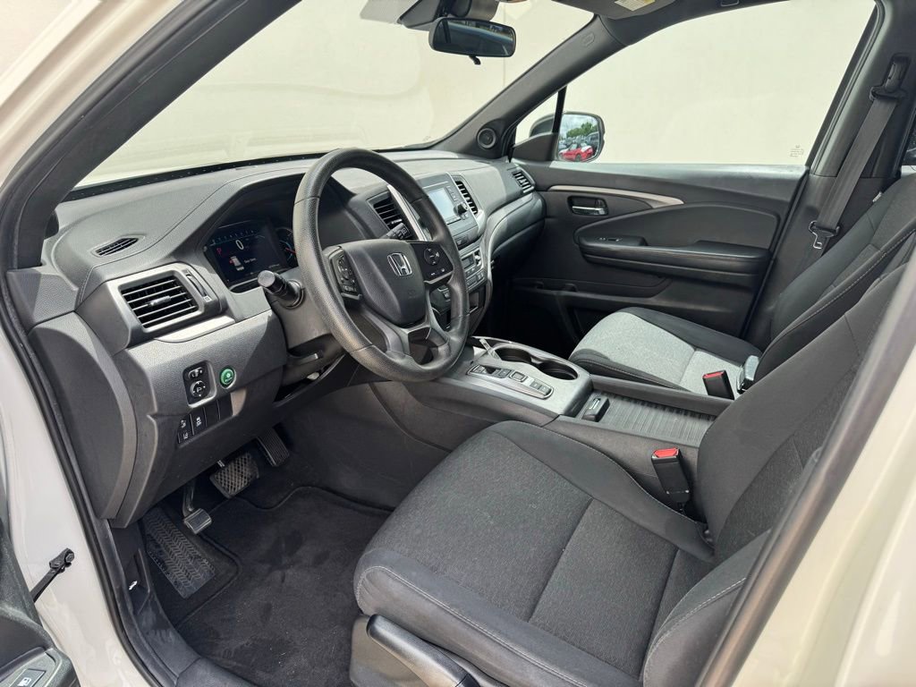 Used 2019 Honda Passport Sport image 11