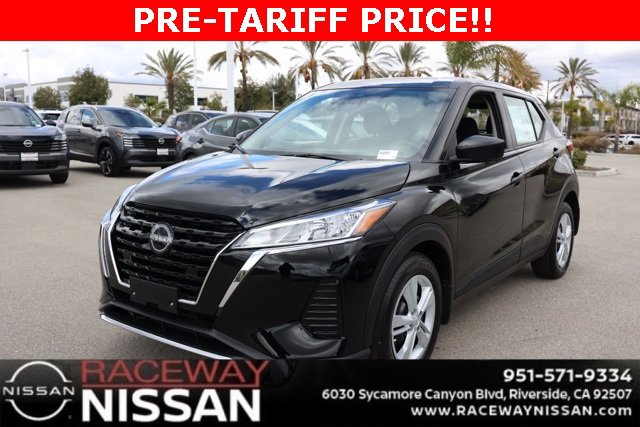 New 2025 Nissan Kicks Play S image 8