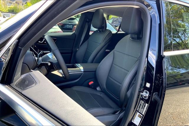 Certified 2025 Mercedes-Benz GLC 300 4MATIC image 6