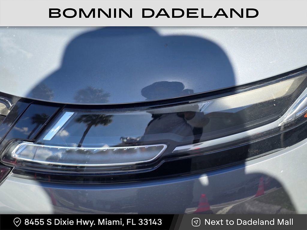 Used 2022 Land Rover Range Rover Evoque R-Dynamic S image 9