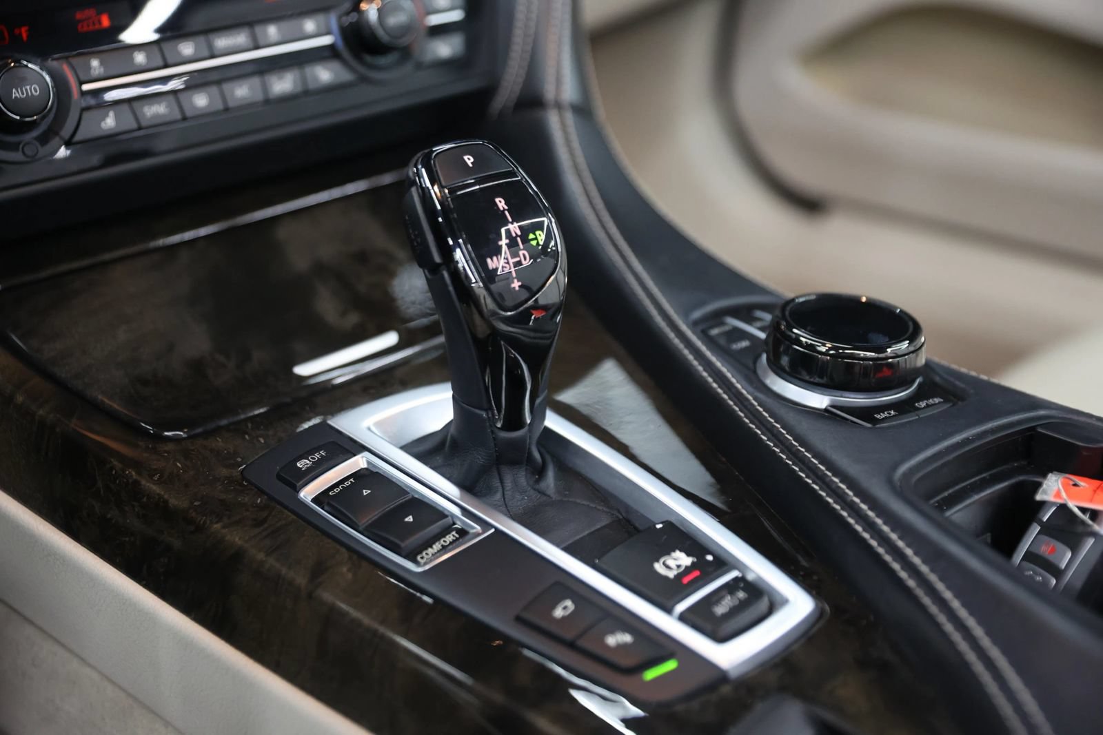 Used 2018 BMW 640i Convertible RWD image 40