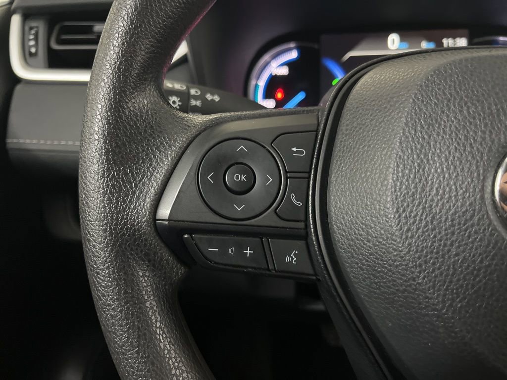 Used 2025 Toyota RAV4 XLE image 60