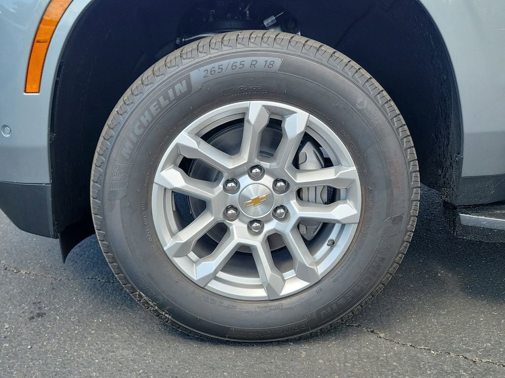 New 2026 Chevrolet Suburban LT w/ Comfort Package RWD image 25