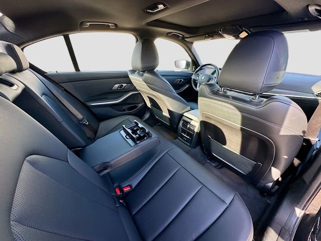 Used 2023 BMW 330i Sedan w/ Driving Assistance Package image 30