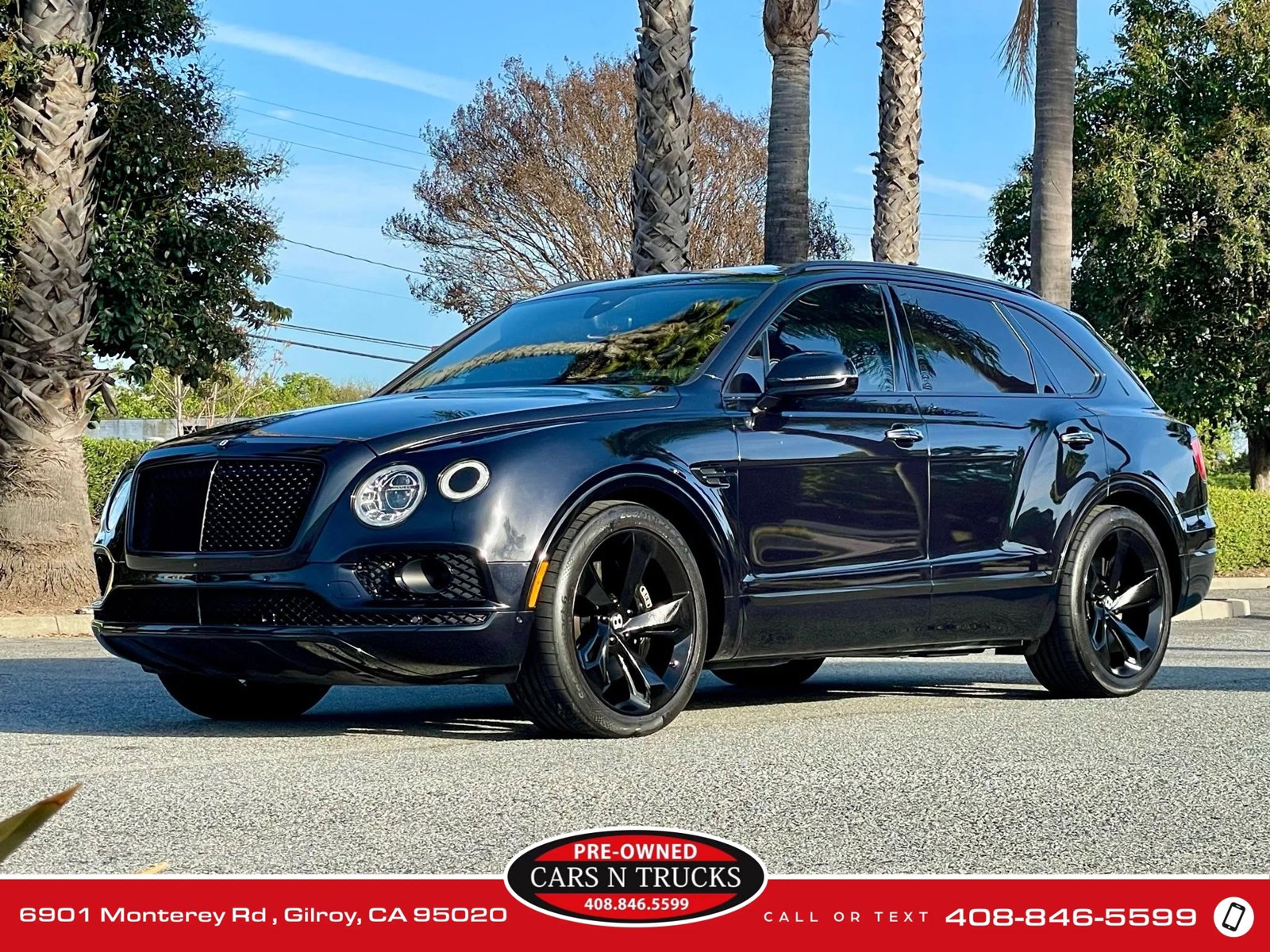 Used 2017 Bentley Bentayga AWD/4WD image 38